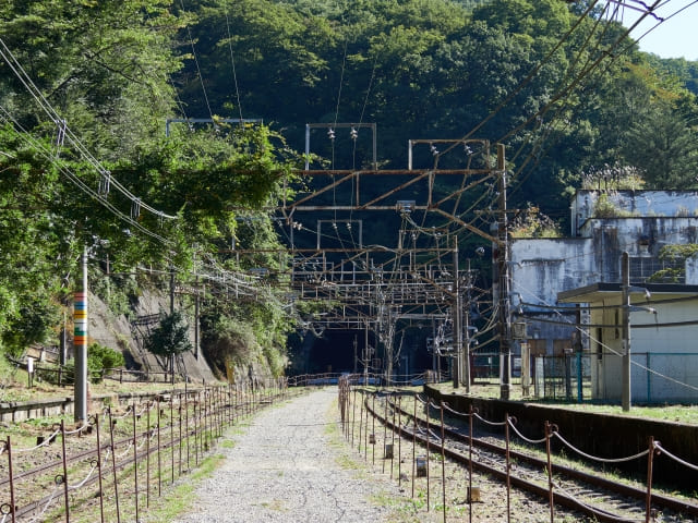 熊ノ平駅と変電所の風景