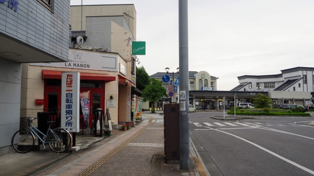 館林駅と駅前ロータリーの風景